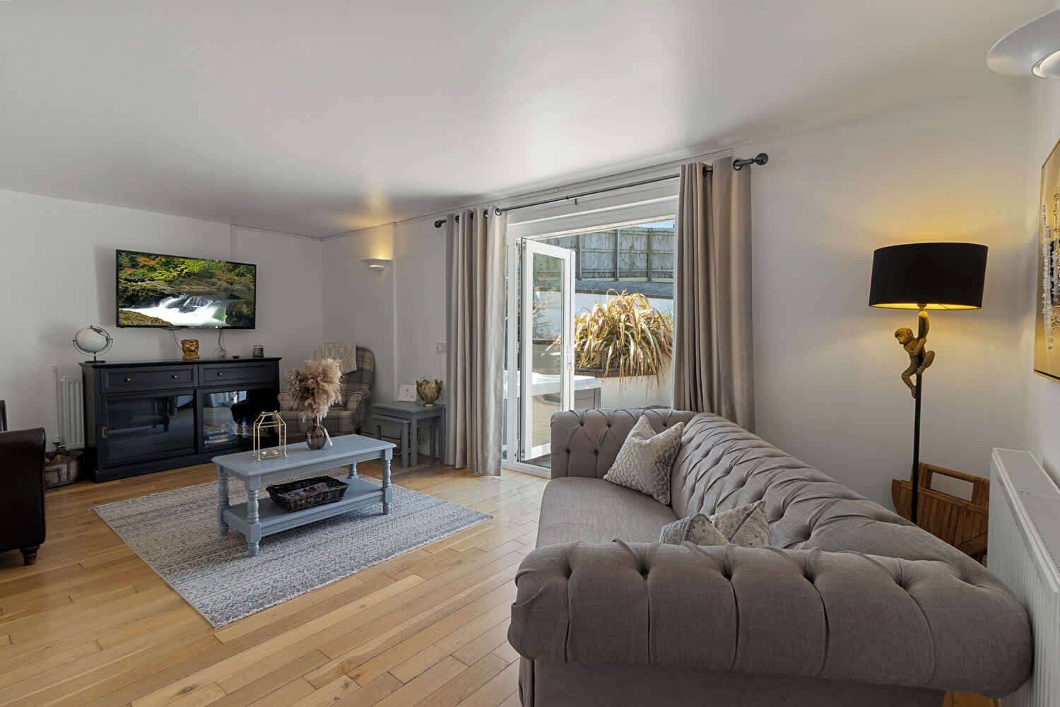 Télévision, espaces bureaux