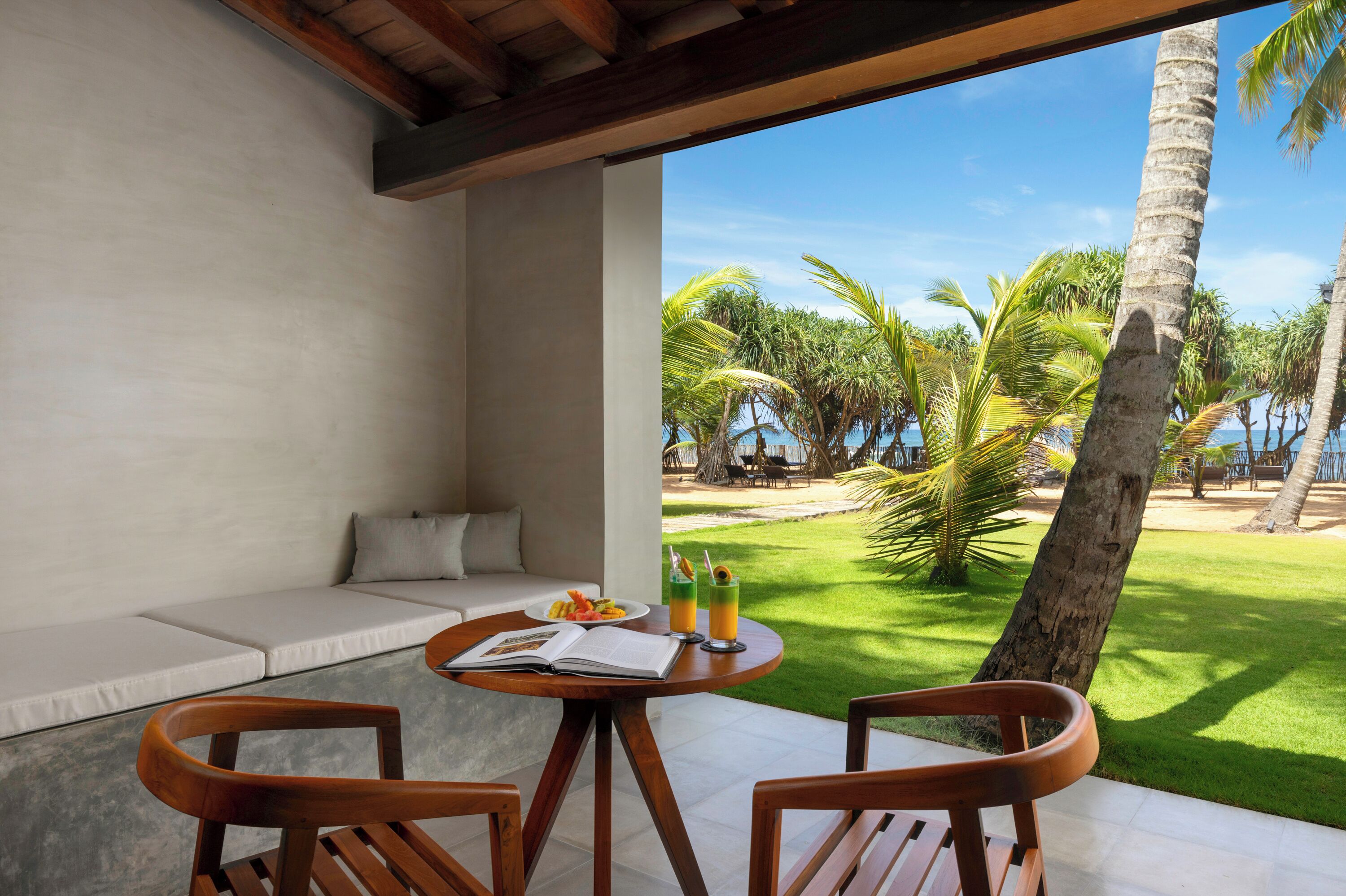 Deluxe suite double ( chathurani /nathalie / Magano) 03 | Terrace/patio