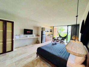 Coffres-forts dans les chambres, fer et planche à repasser