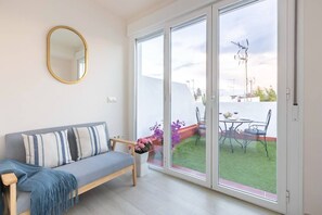 TV - 3 BD house with Private Solarium and patio (Cordoba)