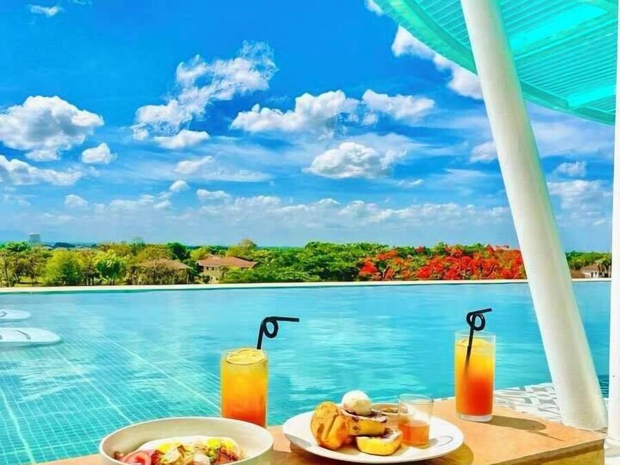 Päivittäinen täysi aamiainen (500.00 PHP per henkilö)