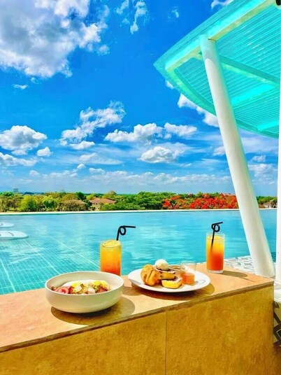 The Royal Club Hotel and Resorts