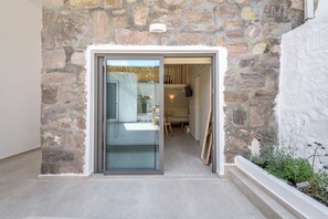 Front of property - Adamas Hideout (Adamas)