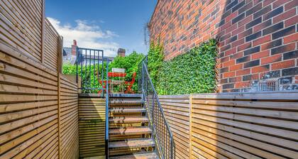 Ecclesall Road Apartment