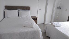 Bügeleisen/Bügelbrett, WLAN, Bettwäsche