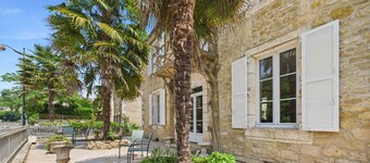 Facing the Vézère River – House for 6 – Terrace