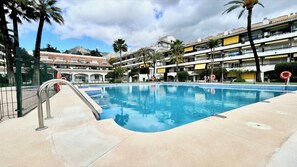Pool - Studio in front of the pool (Marbella)