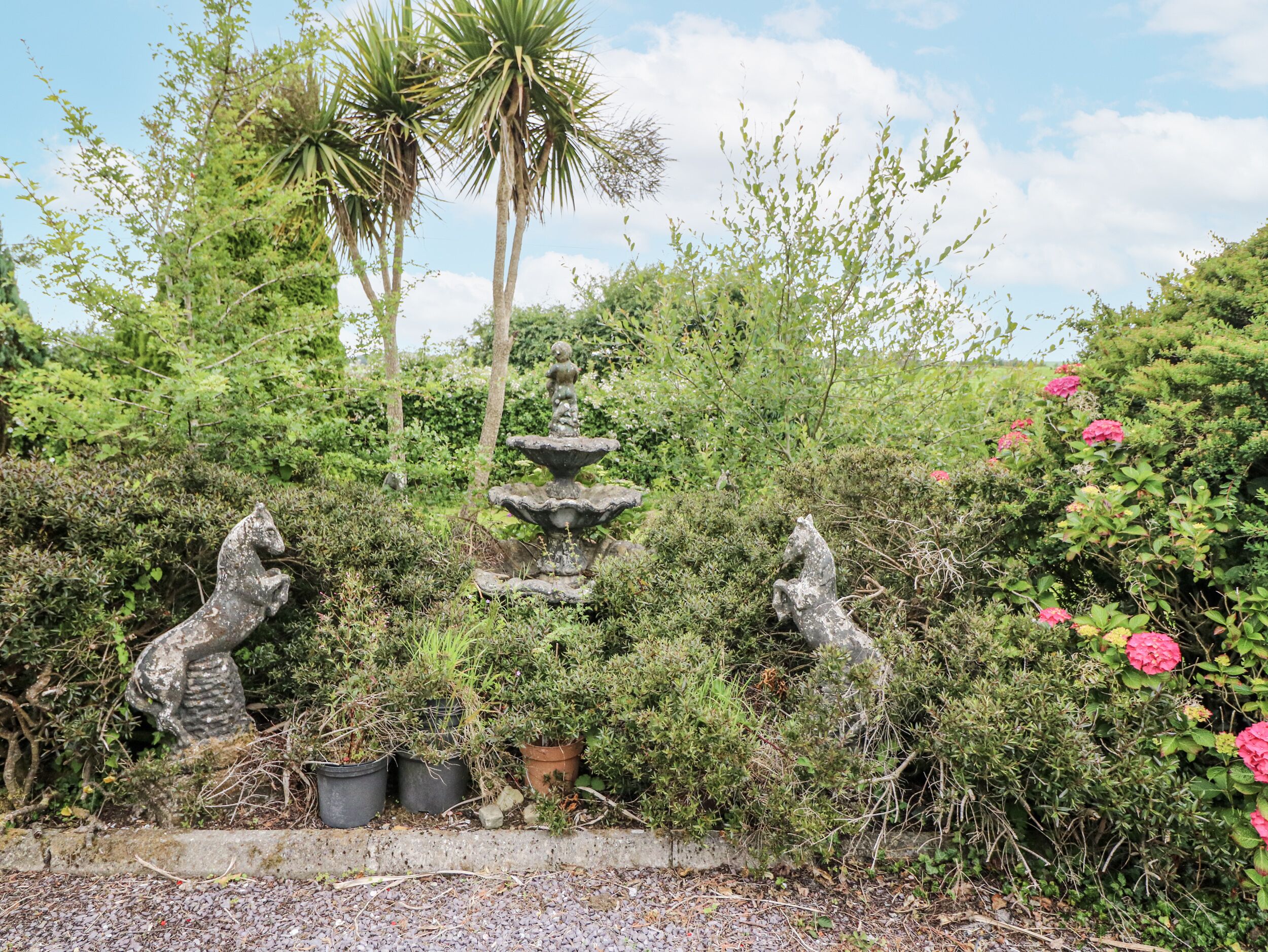 Cottage | Property grounds