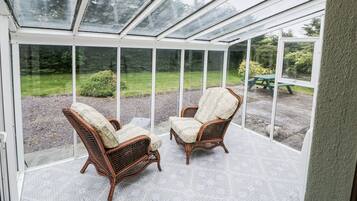 Cottage | Interior
