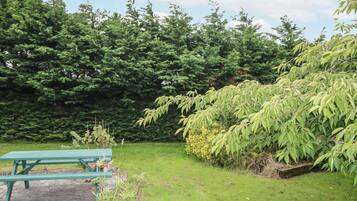 Cottage | Outdoor dining