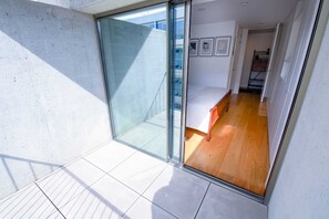 3 bedrooms, in-room safe, desk, iron/ironing board