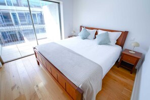 3 bedrooms, in-room safe, desk, iron/ironing board