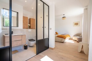 4 chambres, bureau, fer et planche à repasser, Wi-Fi gratuit