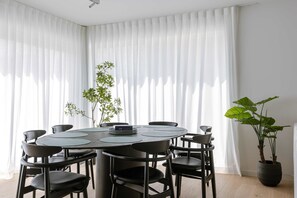 Apartment | 4 bedrooms, Internet