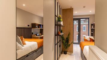 Free WiFi, bed sheets