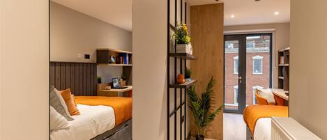 Free WiFi, bed sheets