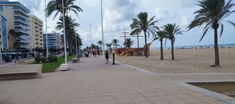 Ideal for families. 2 minutes walk from Gandia beach