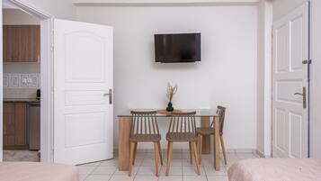 Rumah | 2 kamar tidur dan internet