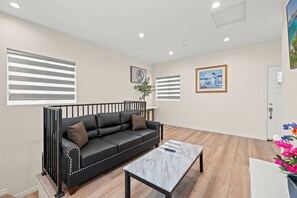 House | 2 bedrooms, Internet