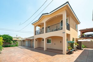 Hus | 2 sovrum och internet