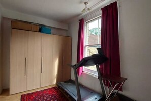 Interior - Spacious Two bedroom Earl's Court Apartment (London)