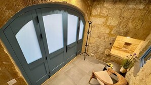 Room, Multiple Bedrooms, Accessible | Property entrance - Room-kappella Boutique in Malta (Zurrieq)