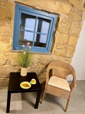 Habitación, varias habitaciones, con acceso para personas discapacitadas | Área de sala de estar