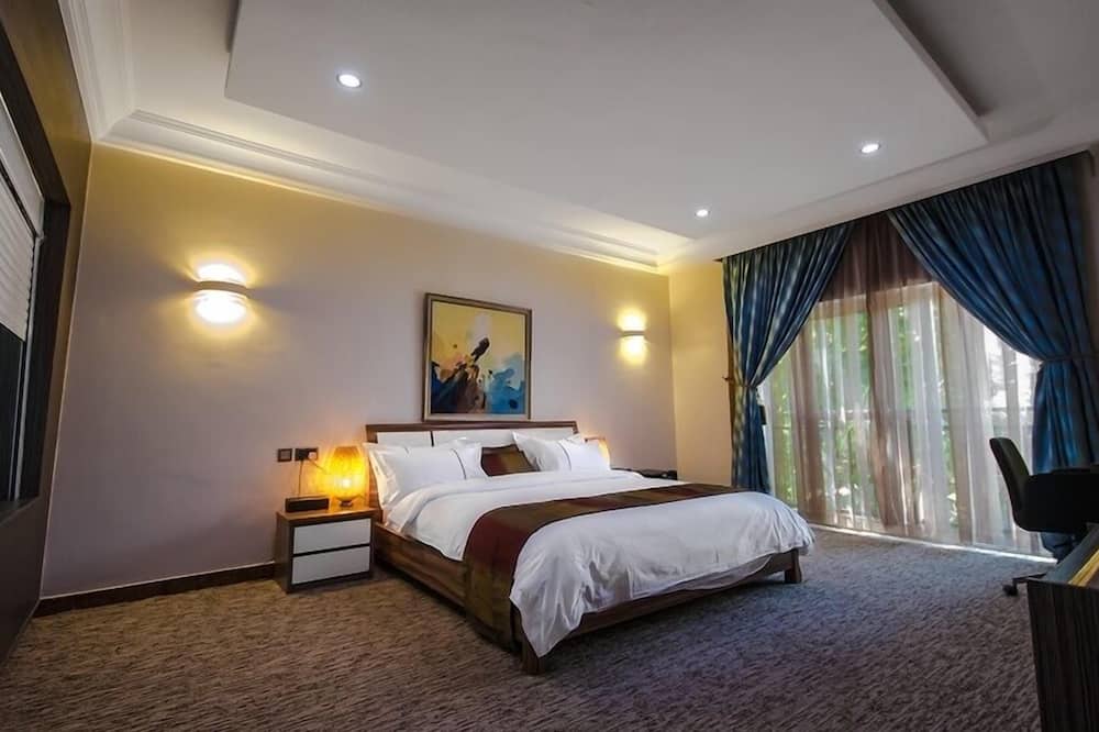 Exclusive Isno Hotel