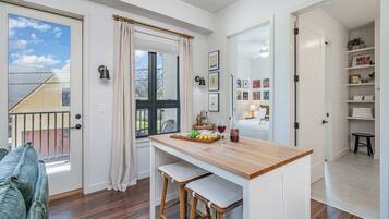 4 bedrooms, iron/ironing board, travel crib, free WiFi