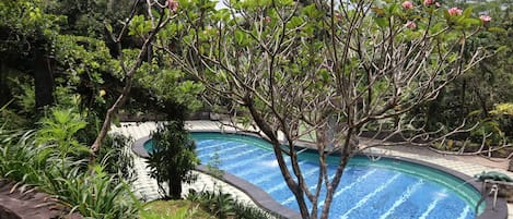 Kawasan main kanak-kanak – terbuka
