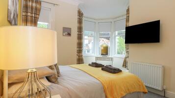 4 bedrooms, individually decorated, individually furnished, free WiFi