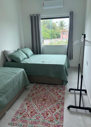 3 Schlafzimmer, Bügeleisen/Bügelbrett, Bettwäsche