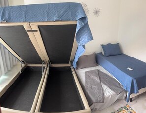 3 chambres, fer et planche à repasser, draps fournis