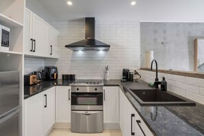 Fridge, microwave, oven, stovetop