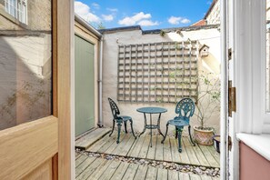 Porch - Learchild House - North East Escapes  (Alnwick)