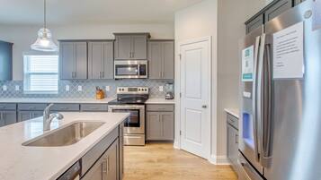 House (3 Bedrooms) | Bahagian dalam