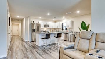 Nhà (4 Bedrooms) | Nội thất