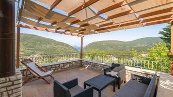 House | 5 bedrooms, Internet