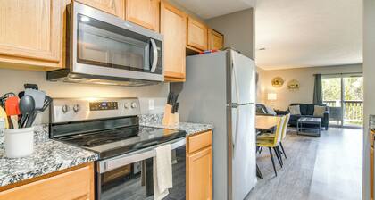 2 Mi to Branson Strip: Family Condo w/ Balcony!