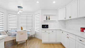 Huis | 4 slaapkamers, snel internet