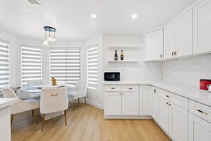 House | 4 bilik tidur, Internet 