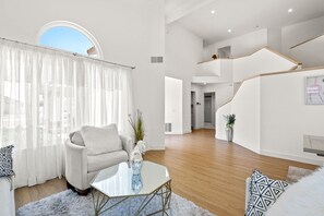 独立别墅 | 4 多间卧室、高速上网