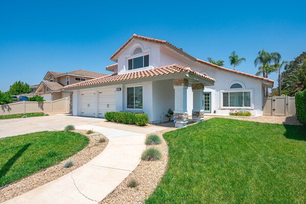 House | 4 bedrooms, Internet