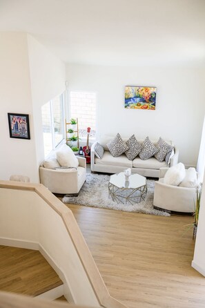 บ้านพัก | 4 ห้องนอน, อินเทอร์เน็ตความเร็วสูง