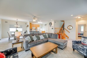 House (4 Bedrooms) | Interior - Waterfront Gem w/ Dock: 3 Mi to Fenwick Island Fun (Selbyville)
