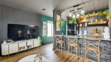 Apartment (1 Bedroom) | Interior
