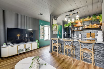Chic & Elevated Decor: Beachfront PCB Gem w/ Patio