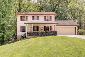 Interior - Group Getaway: Spacious Home in Stone Mountain! (Stone Mountain)