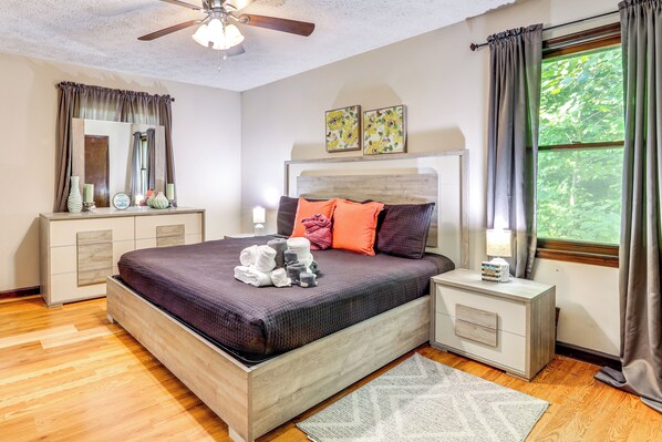 House (4 Bedrooms) | Interior