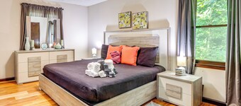 Group Getaway: Spacious Home in Stone Mountain!